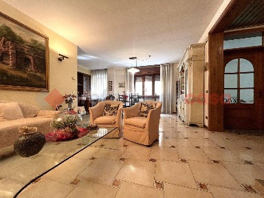 Terratetto unifamiliare via luigi ferrari, 67, Centro, Isola Rizza