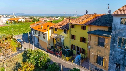 Monteforte d'Alpone, Via fontana nuova, 56