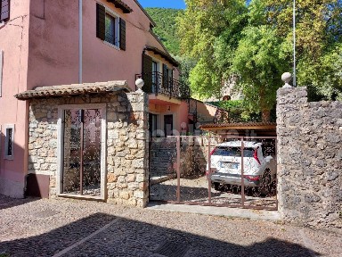Terratetto unifamiliare Località Gaon Casette di Sopra 1, Gaon, Caprino Veronese