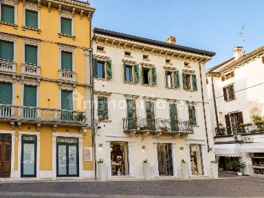 Peschiera del Garda, Piazza San Marco, 1