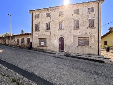 Terratetto plurifamiliare via San Pietro 15, Caldiero