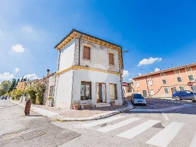Terratetto plurifamiliare piazza Marconi 12, Centro, Sommacampagna