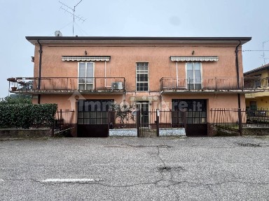 Terratetto plurifamiliare via Divisione Alpina Tridentina, Centro, San Giovanni Lupatoto