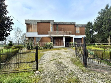 Legnago, Via Pier Domenico Frattini, 82