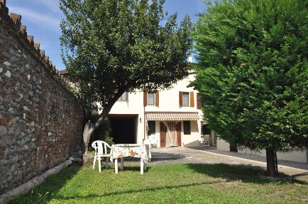Terratetto plurifamiliare via Fratelli Stevani, 83, Zevio Santa Maria, Zevio