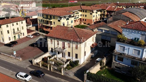 Terratetto unifamiliare 360 m², buono stato, Centro, Monteforte d'Alpone