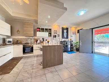 Terratetto unifamiliare 189 m², ottimo stato, Centro, Villa Bartolomea
