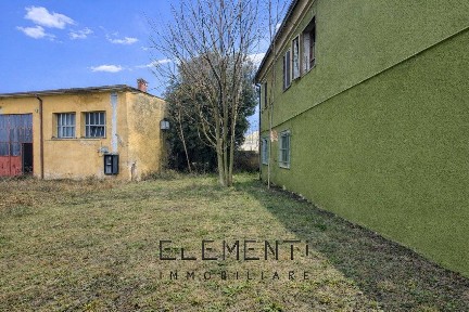 Terratetto unifamiliare 300 m², da ristrutturare, Centro, Casaleone