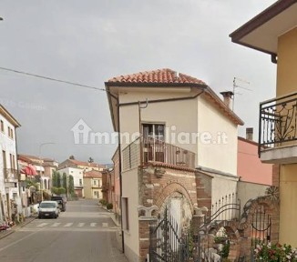 Terratetto unifamiliare via San Brizio 8, Brognoligo Costalunga, Monteforte d'Alpone