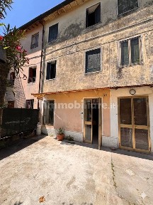 Cologna Veneta, Via Roma