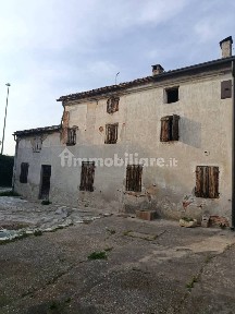 Terratetto unifamiliare 508 m², da ristrutturare, Roverchiara