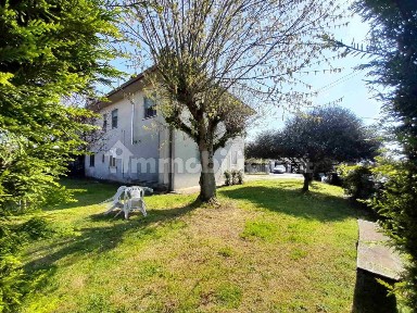Terratetto plurifamiliare 334 m², buono stato, Gazzo Veronese