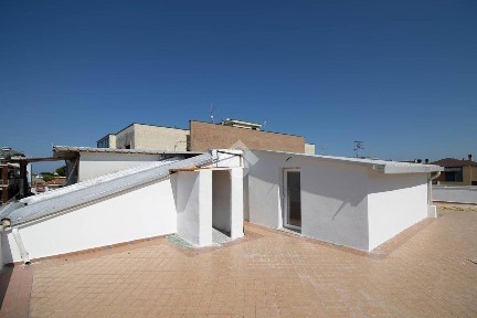 Mansarda via Goffredo Mameli 9, Centro, Roseto degli Abruzzi