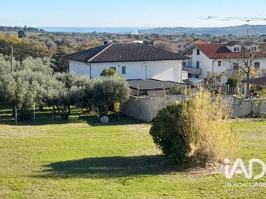Bellante, Viale Rinascita, 3