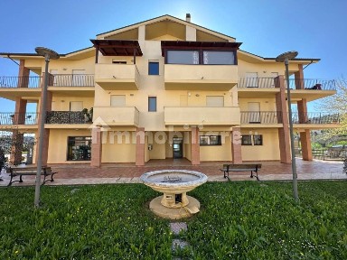 Mansarda Strada Statale Piceno Aprutina, Castiglione Messer Raimondo