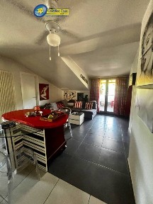Attico 50 m² con balcone, Teramo