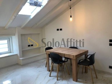Mansarda via Cesare Battisti 26, Borgo Teresiano, Trieste