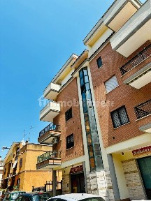 Attico via Luigi Settembrini 1, Pomezia Centro, Pomezia