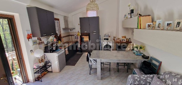 Trilocale via delle ginestre 29, Scandriglia
