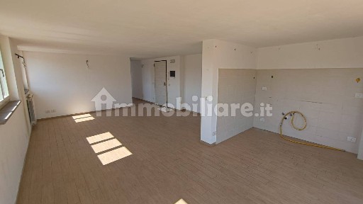 Attico via Nazionale Tiburtina 64, Villa Adriana, Villaggio Adriano, Tivoli