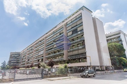Attico via Libero Leonardi, Cinecittà, Roma