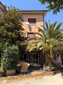 Quadrilocale via Terni 36, Centro, Contigliano