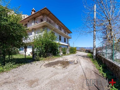 Trilocale via dell'Ara-Poggiovalle, Borgorose