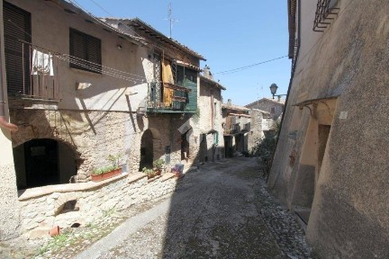 Bilocale via Due Archi, Centro, Poggio Catino
