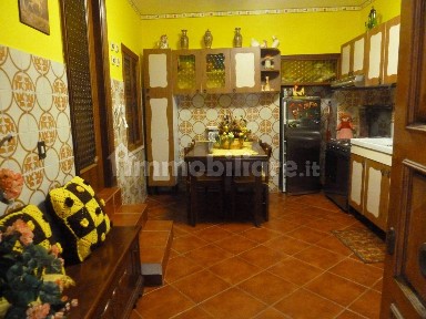 Turania, Via delle Vigne, 1