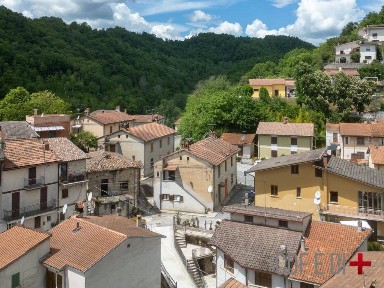 Bilocale viale del Lago, Fiumata, Petrella Salto
