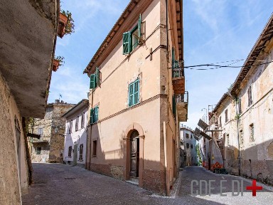 Trilocale via Roma, Centro, Poggio San Lorenzo