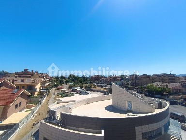 Attico via Gagliano del Capo, Torre Gaia, Roma