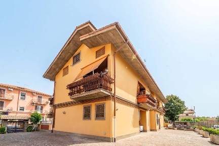 Mansarda viale di Marino 54, Ciampino