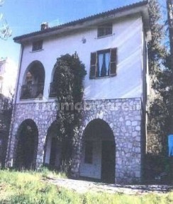 Toffia, Via Farense, 18