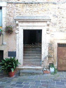 Montopoli di Sabina, Piazza Pollarola