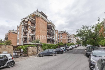 Attico buono stato, 110 m², Colli Portuensi - Casaletto, Roma