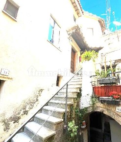 Appartamento all'asta via dei Coronari, Castelnuovo di Farfa