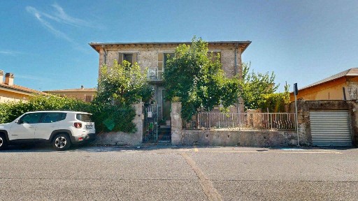 Rieti, Via Celestino Rosatelli, 101