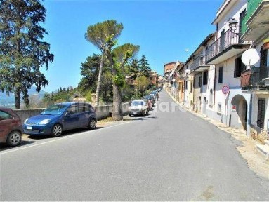 Scandriglia, Via Roma, 20