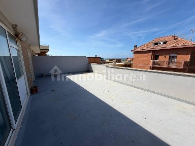 Attico via Germania, Torvaianica - Centro, Pomezia