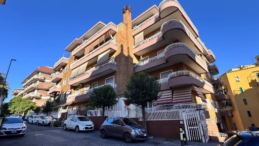 Attico via di Villa Lauricella, Pigneto, Roma