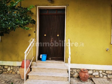 Quadrilocale via Roma, Centro, Castelnuovo di Farfa