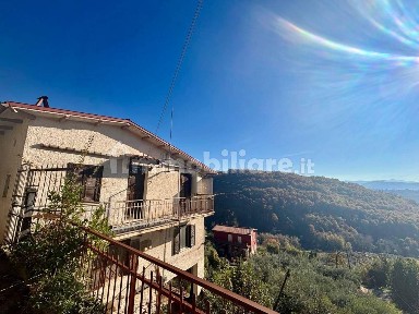 Poggio San Lorenzo, Via Tiballi