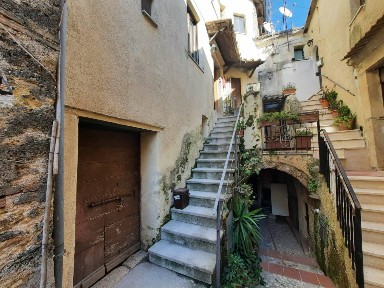 Trilocale via Coronari, Centro, Castelnuovo di Farfa