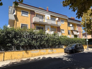 Trilocale viale Roma 24, Centro, Poggio Nativo