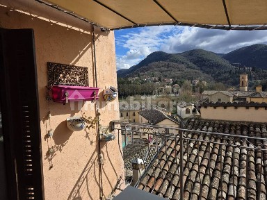 Appartamento ottimo stato, su più livelli, Rieti