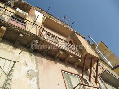 Appartamento all'asta via Amasello 116/A, Regalbuto