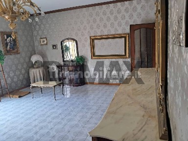 Trilocale corso Giuseppe Garibaldi 170, Centro, Villarosa