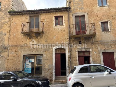 Appartamento via Roma 9, Centro, Calascibetta