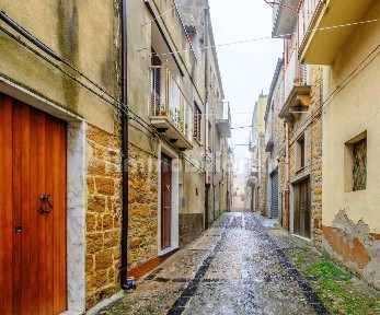 Trilocale via Bruno, Centro, Calascibetta